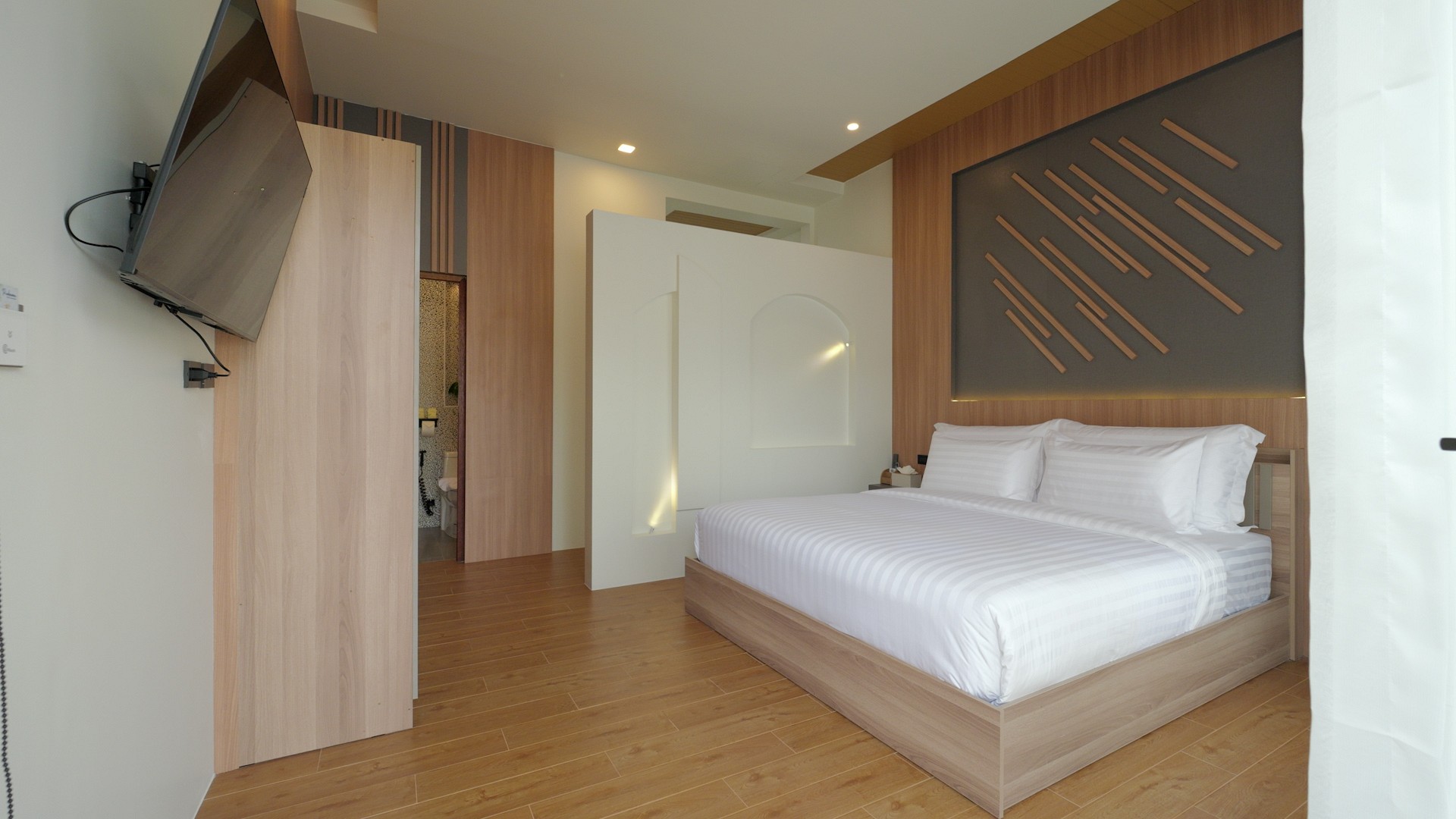Grand Oasis One-Bedroom Villa with Private Plunge Pool
