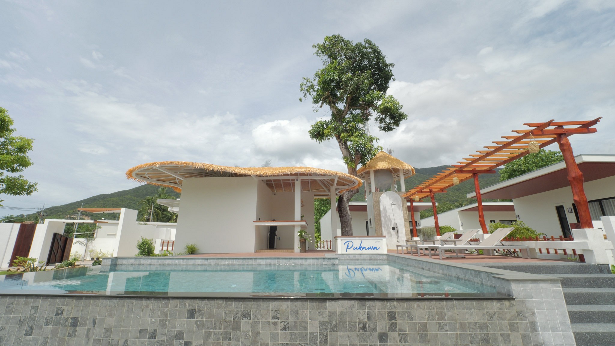 Pukawa Hotel & Residence