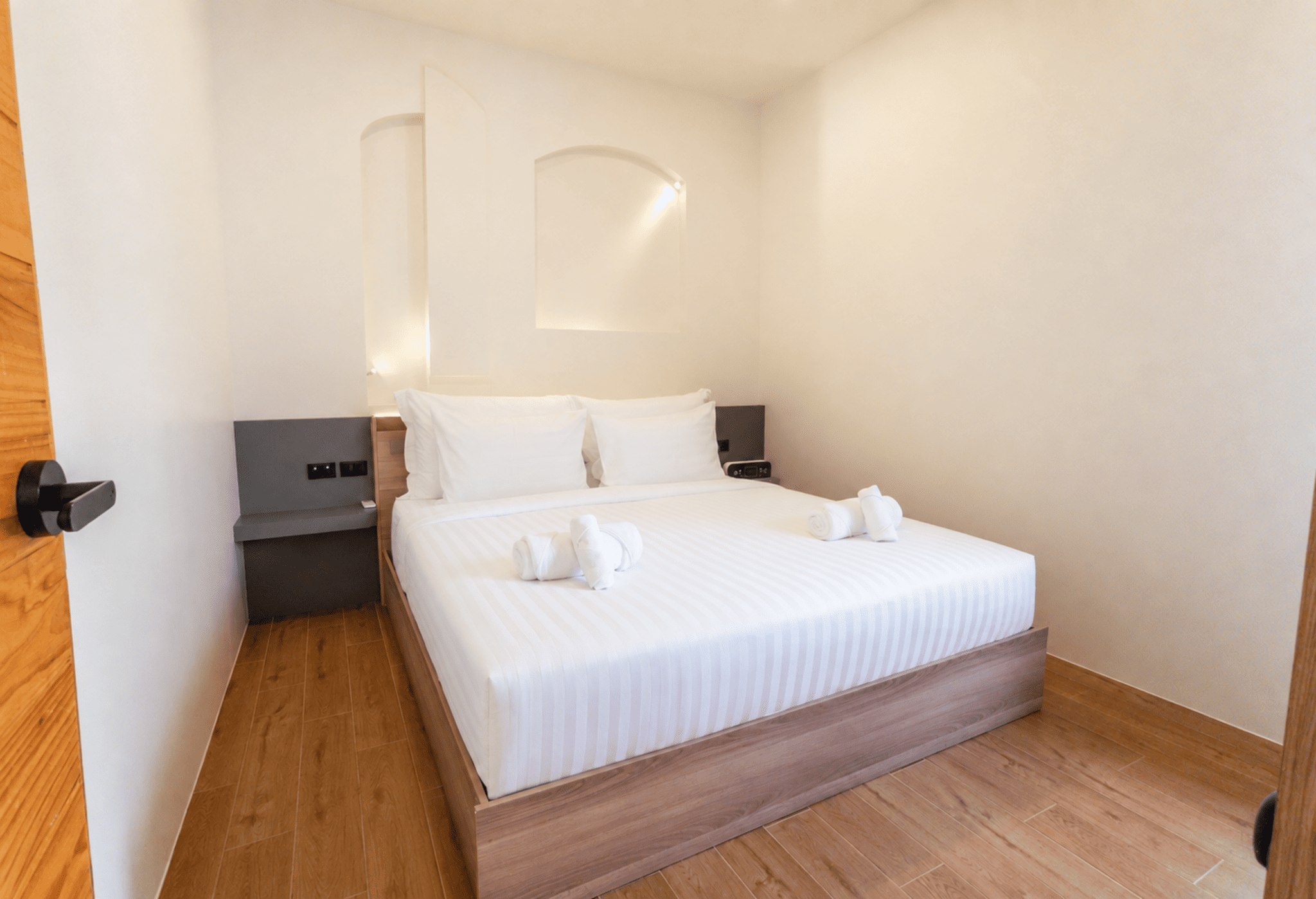Pukawa Hotel & Residence
