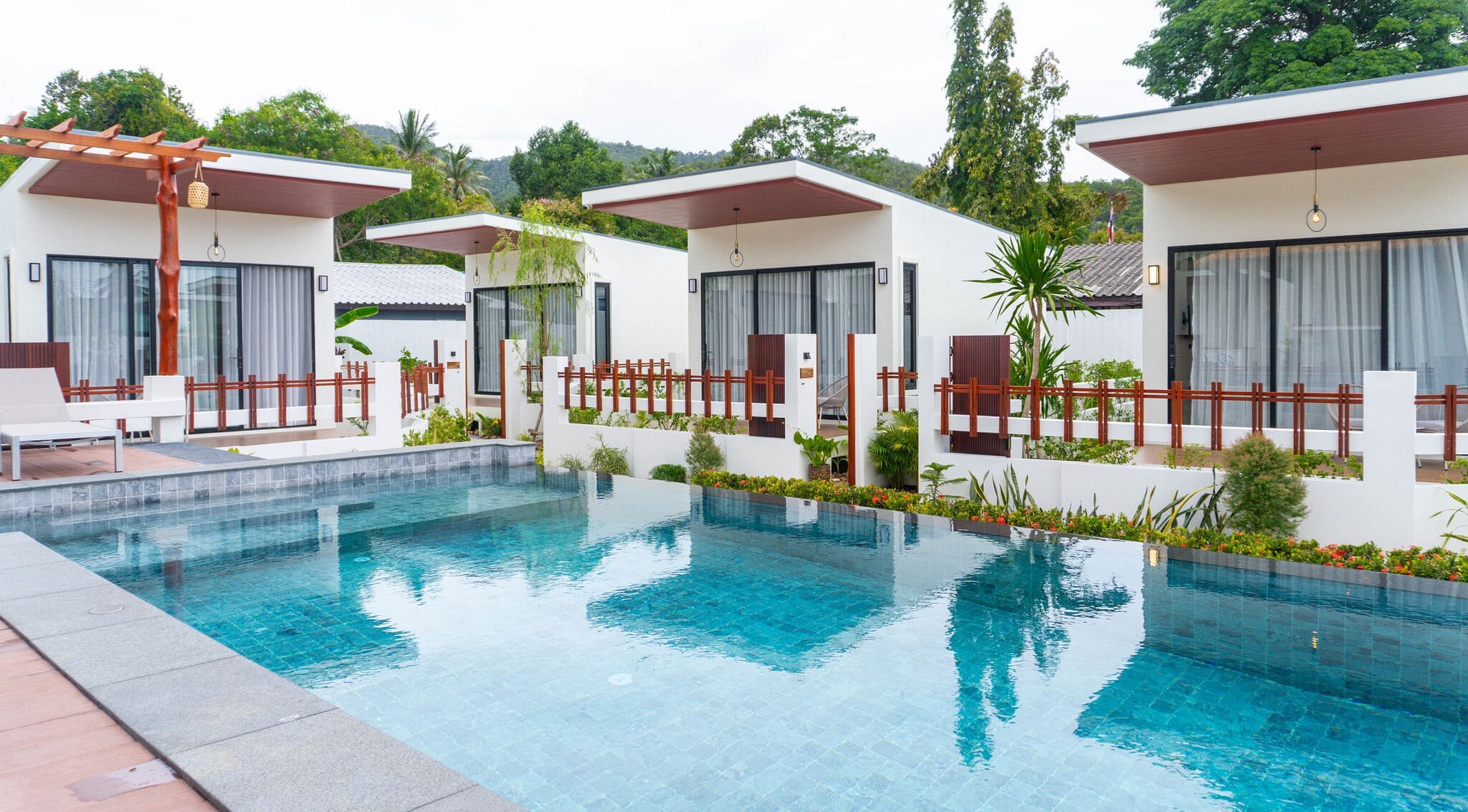 Pukawa Hotel & Residence