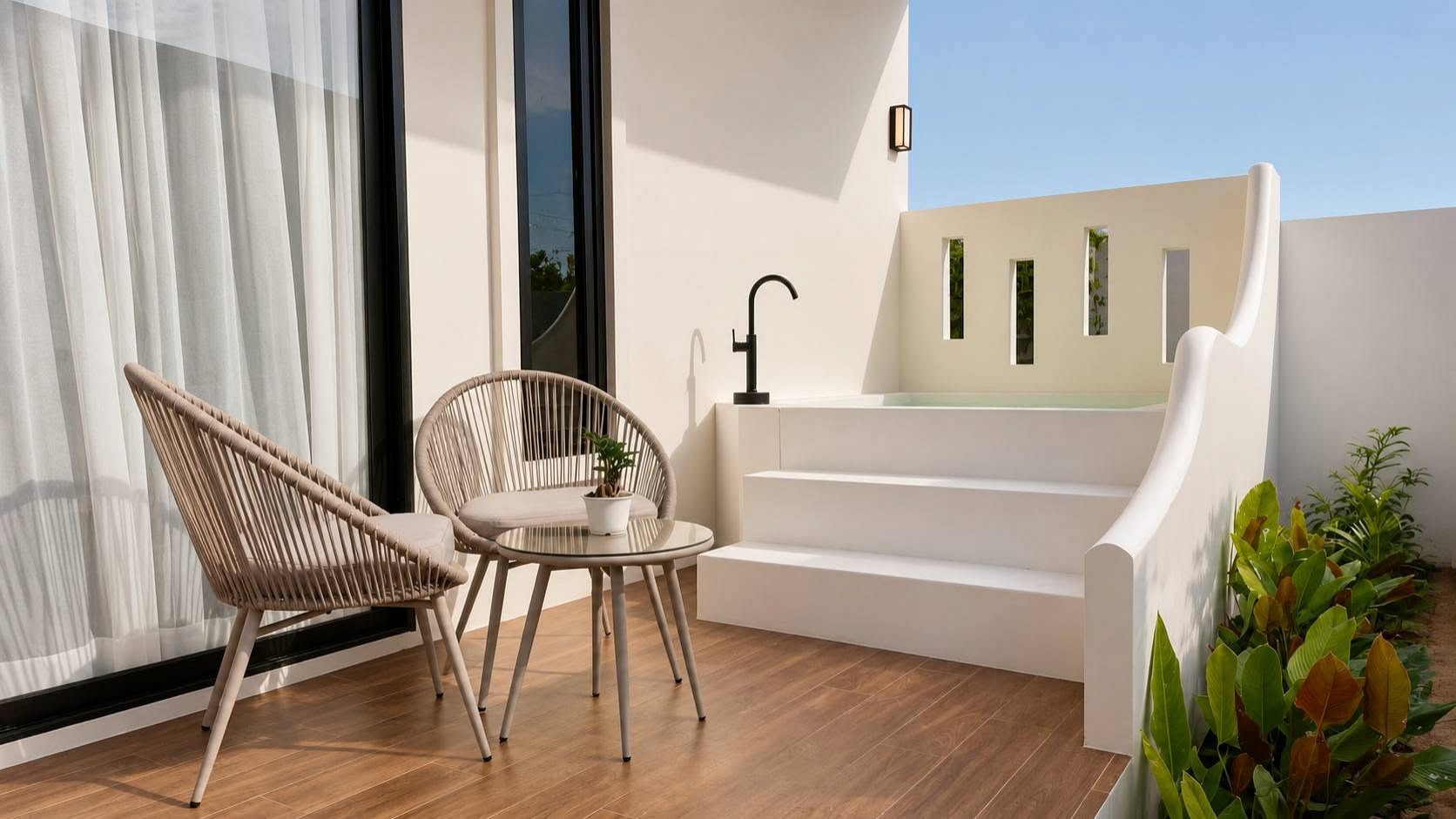 Pukawa Hotel & Residence